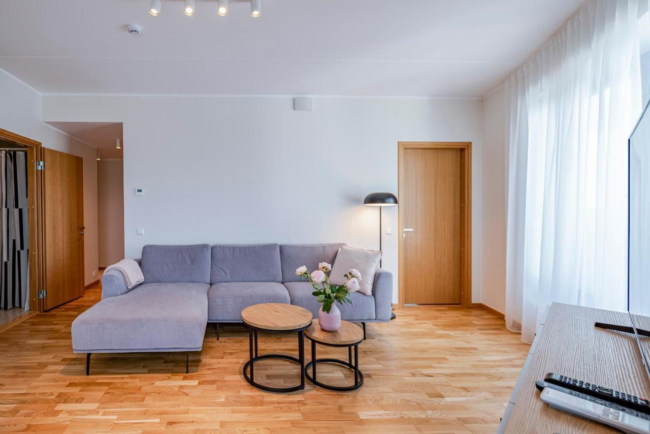 Artisa Riia Str 22A Luxury Apartment Tartu Exterior foto